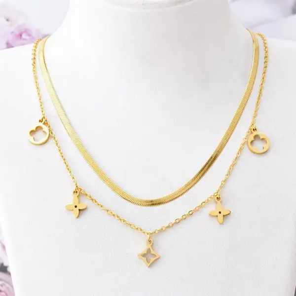 Double-Layer Flat Snake Collarbone Chain Necklace with Irregular Four-Leaf Flower Pendant